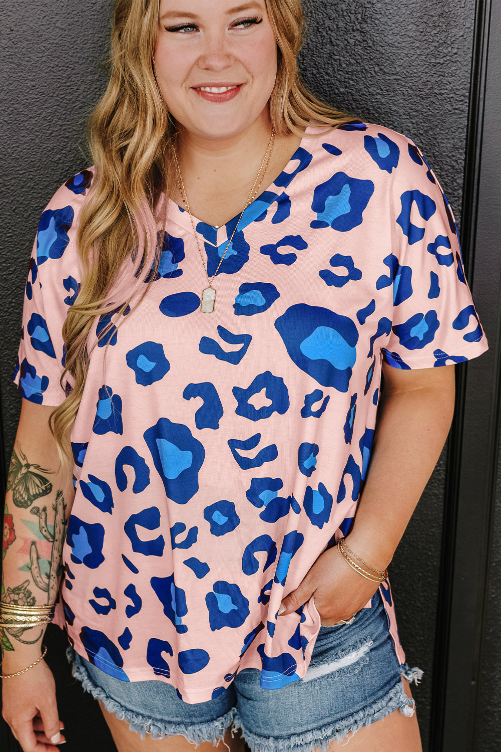 Pink Leopard Print V Neck Plus Size Tee