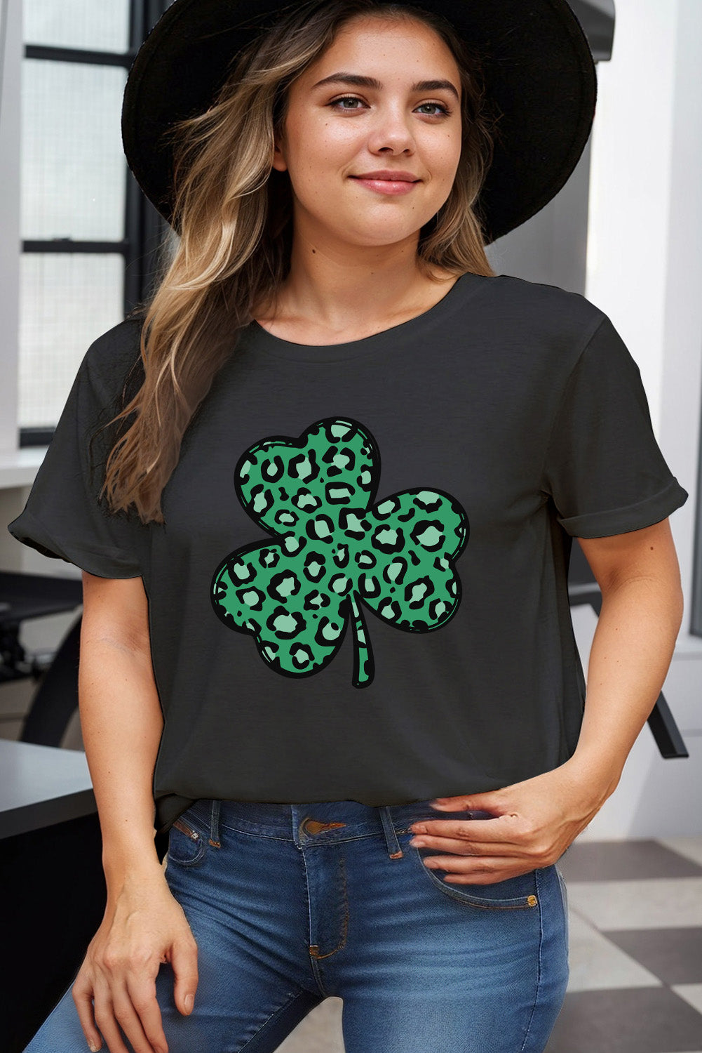 Black Casual Leopard Clover Plus Size Graphic Tee